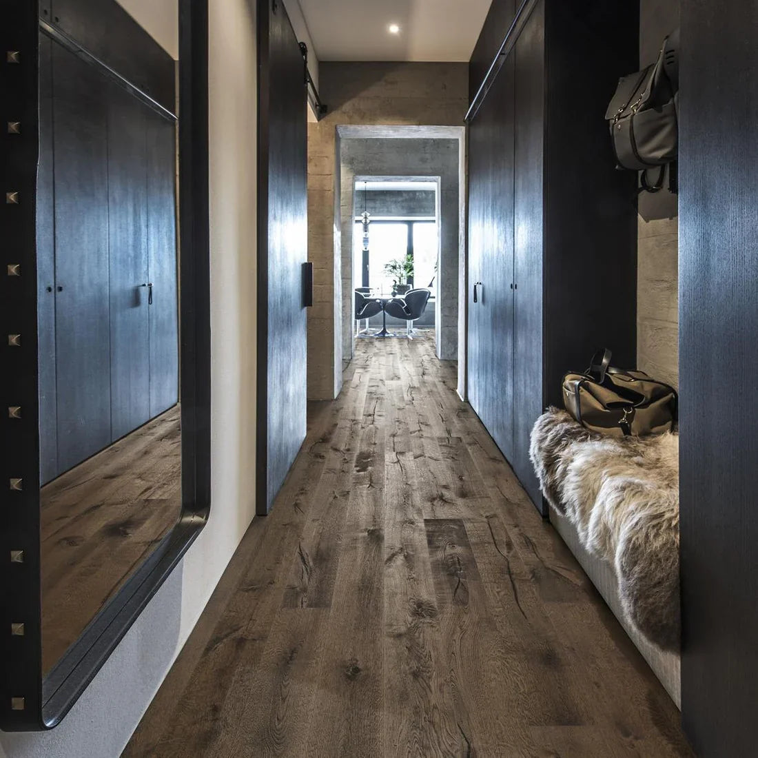 Flooring That Matches UK Coastal Interior Trends