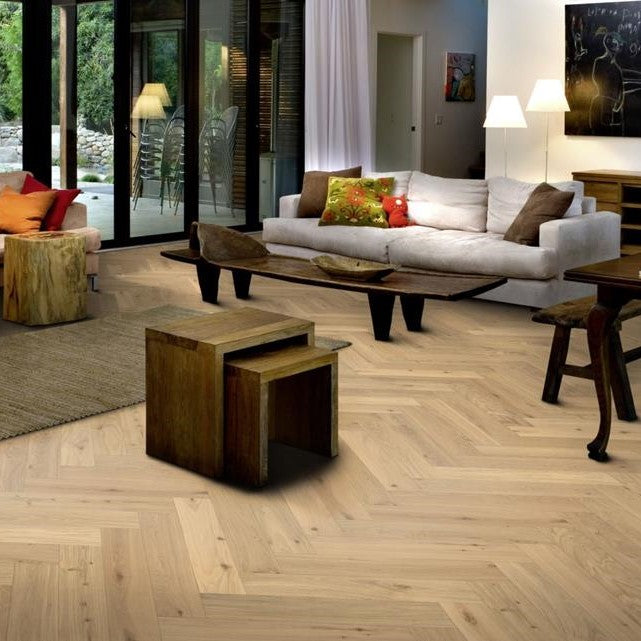 Kahrs Herringbone Oak CC DIM White