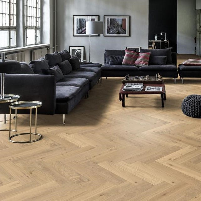 Kahrs Herringbone Oak CC DIM White