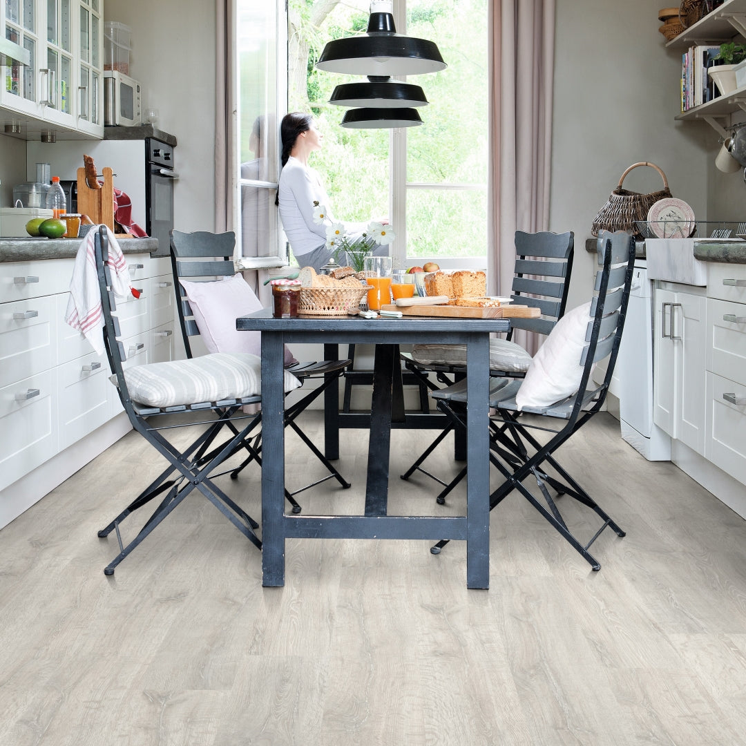 Quickstep Classic Reclaimed White Patina Oak Planks