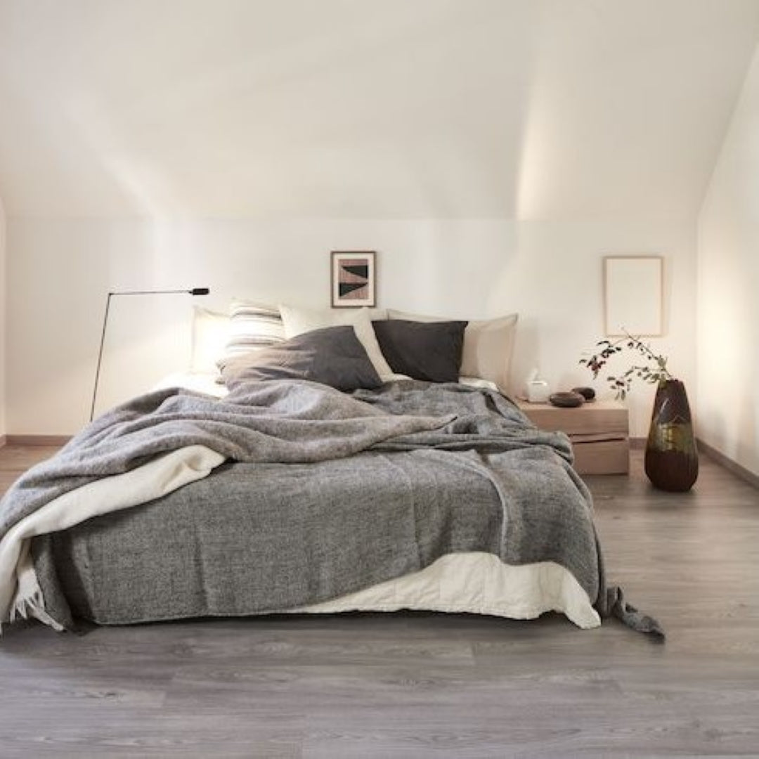 Berry Alloc Pure Plank Authentic Oak Grey