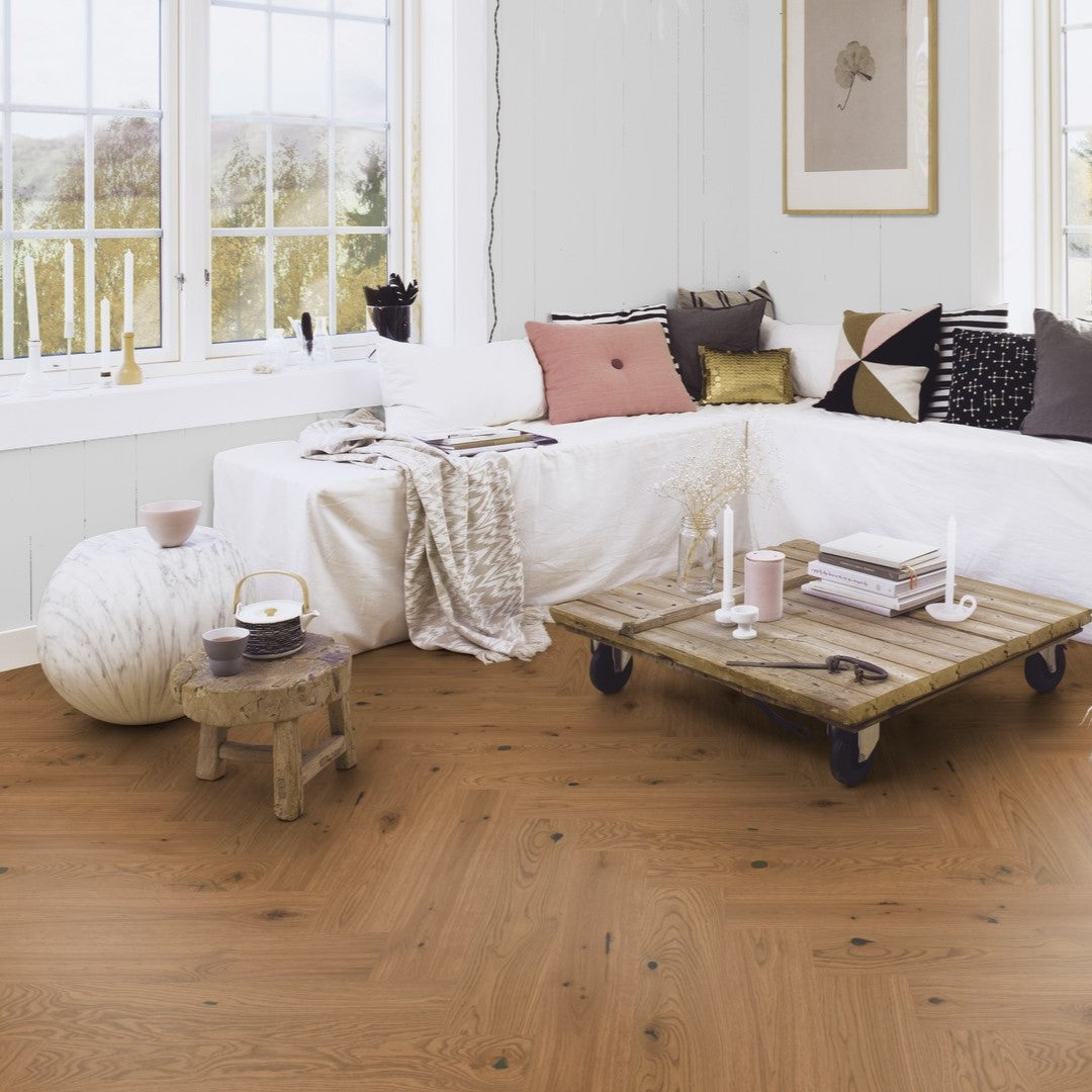 Boen Oak Honey Vivo 14mm Herringbone Click 138 - A & B Planks - Natural Oil - Brushed