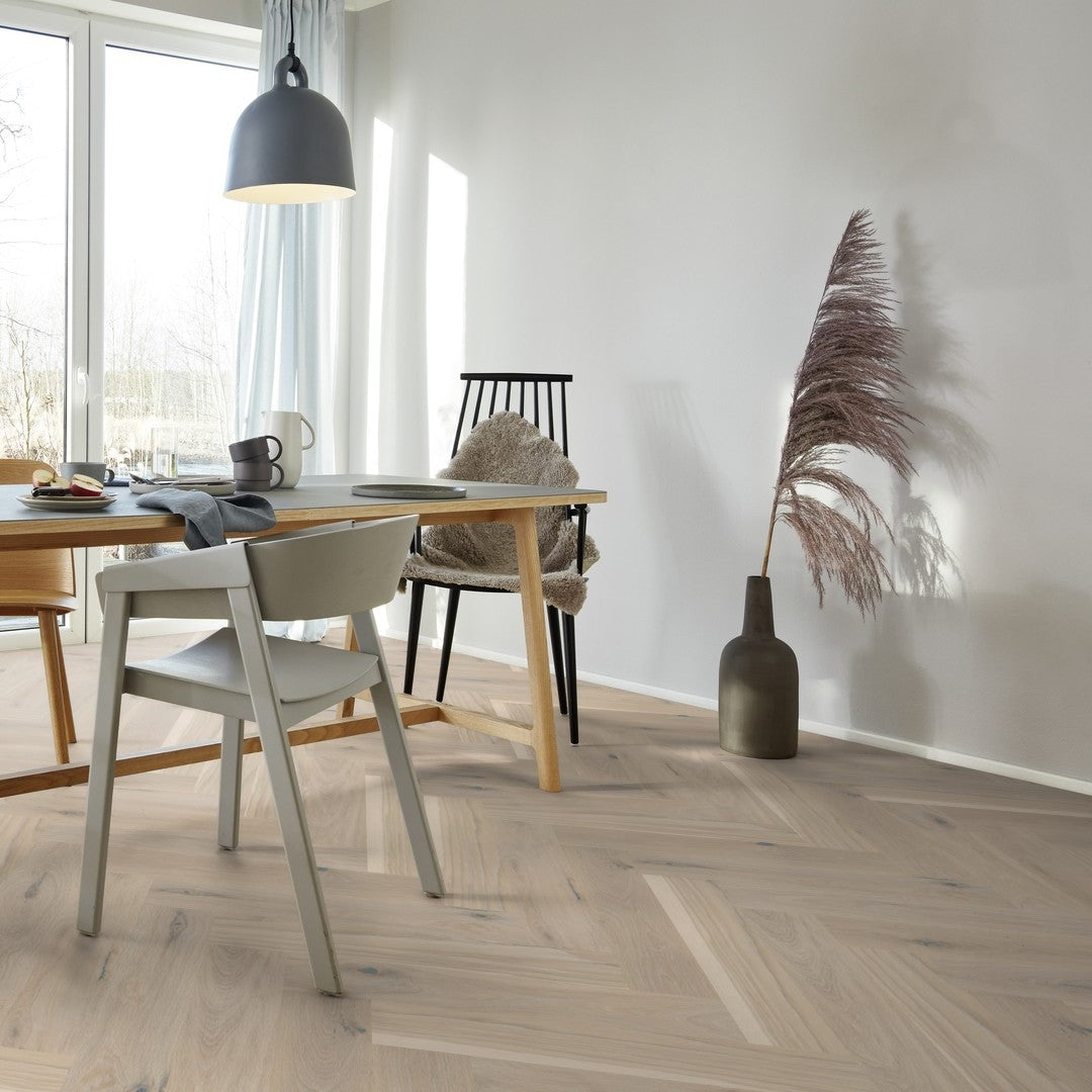 Boen Oak Pale White Vivo 14mm Herringbone Click 138 - A & B Planks - Live Pure - Brushed