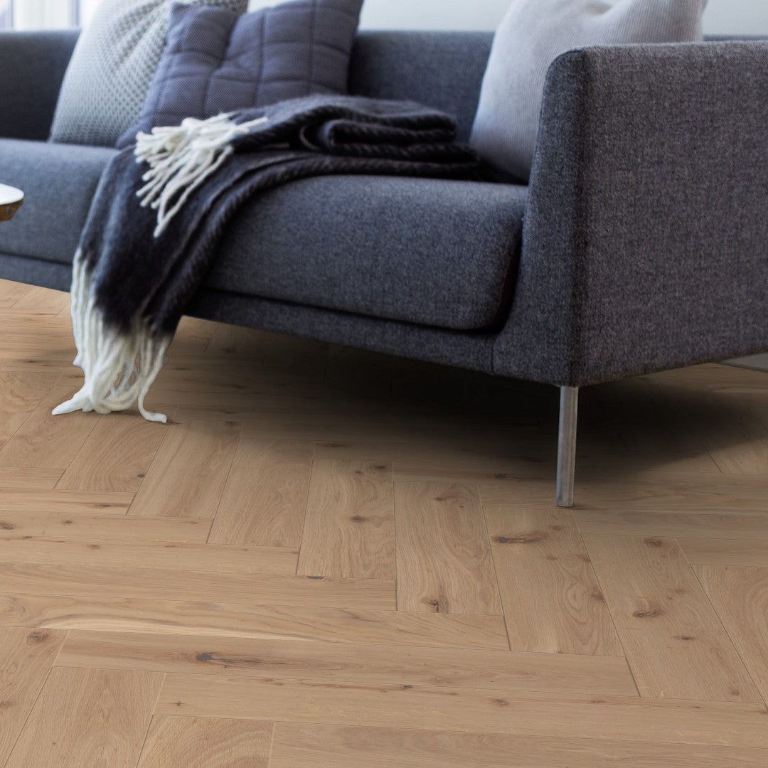 Boen Oak Vivo 14mm Herringbone Click 138 - A & B Planks - Live Pure - Brushed