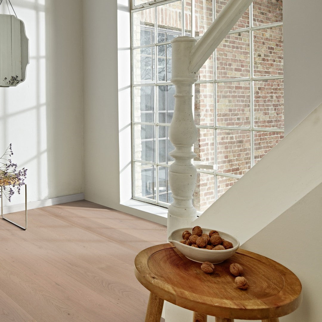 Boen Oak Fresh White Animoso Mix - 13.2mm Plank 181 - Matt Plus Lacquer - Brushed