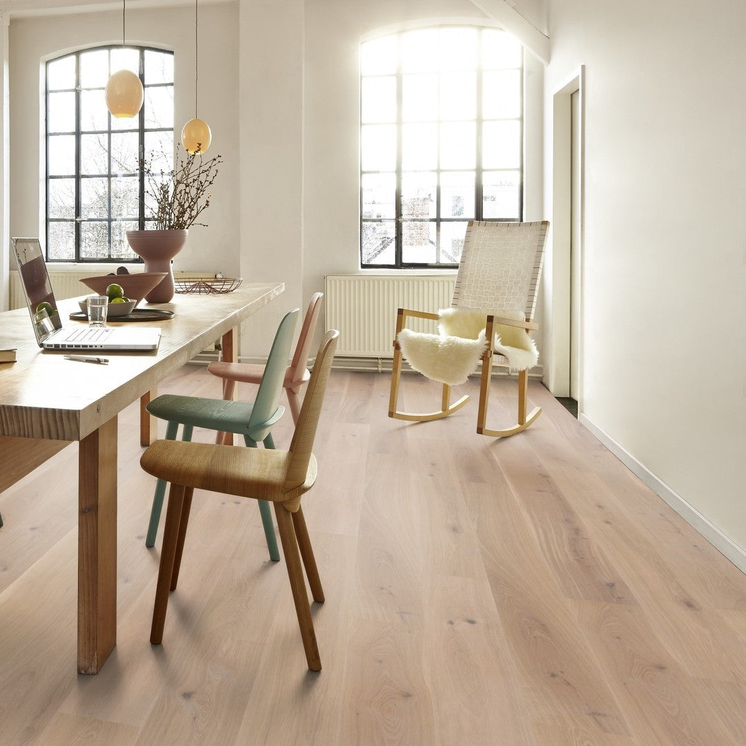 Boen Oak White Animoso - 14mm Plank Castle - Natural White Oil - Unbrushed