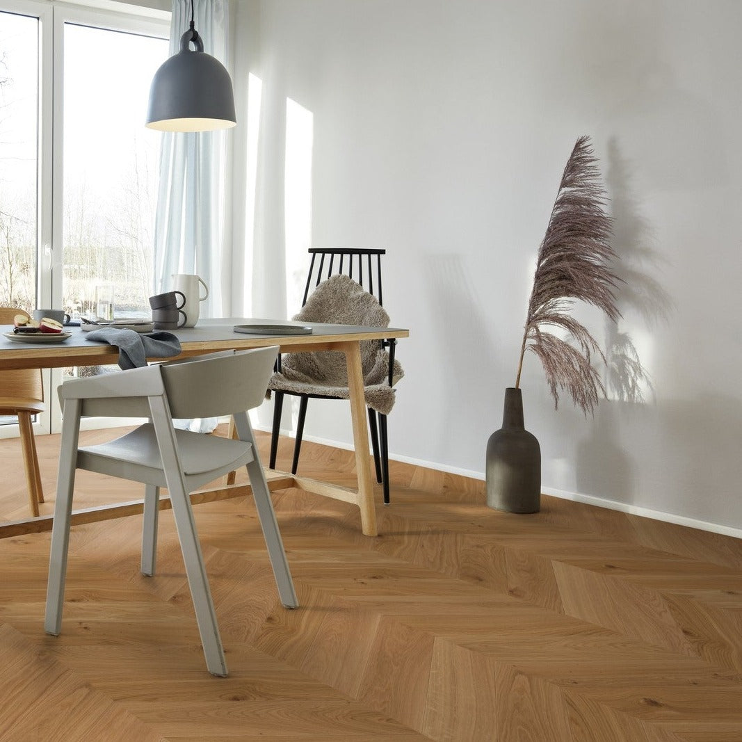 Boen Oak Chevron Animoso 138mm Live Natural