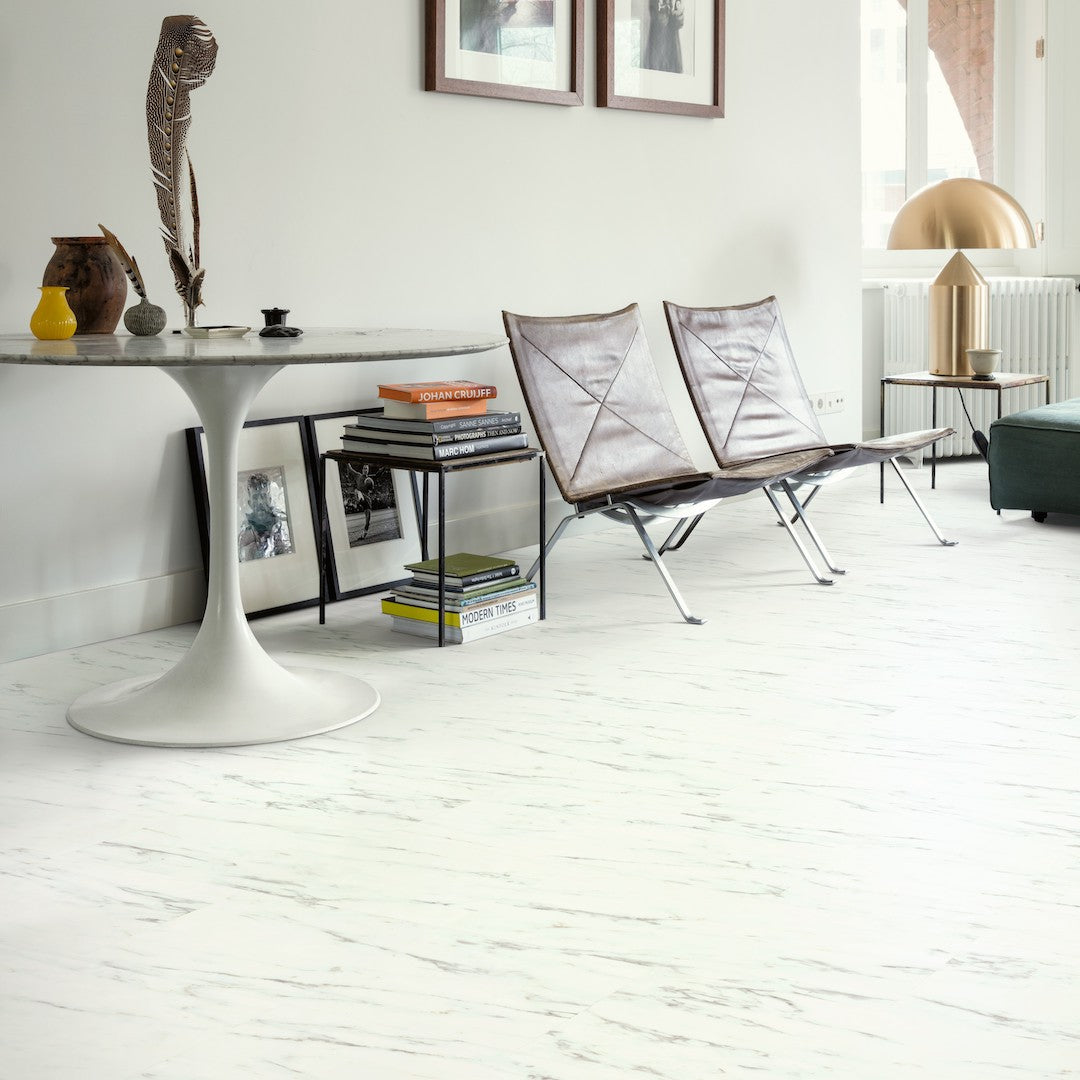 Quickstep Vinyl Oro Base  Marble Carrara White